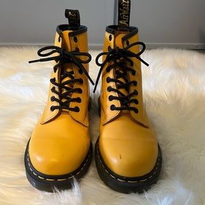 Dr. Marten 1460 Yellow Smooth Leather Ankle Boots Size 8